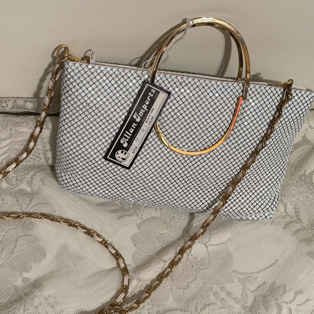 Vintage white mesh handbag/clutch goldtone handle removable strap